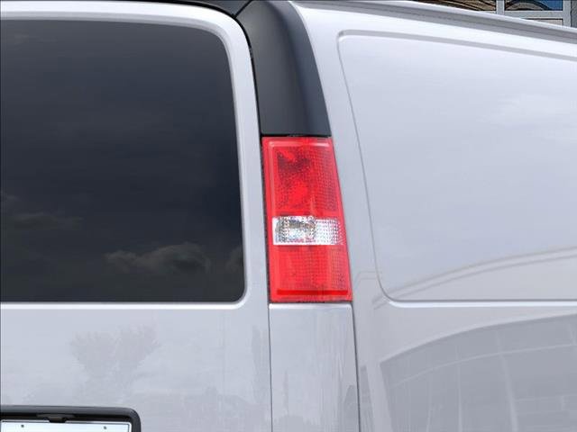 2025 Chevrolet Express Cargo 2500 photo 11