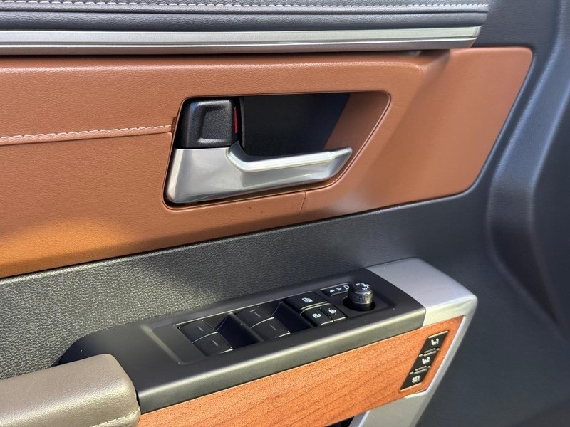 2025 Toyota Tundra 1794 Edition photo 17