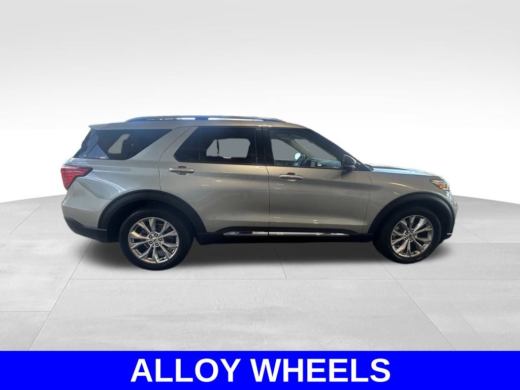 2023 Ford Explorer Limited photo 3