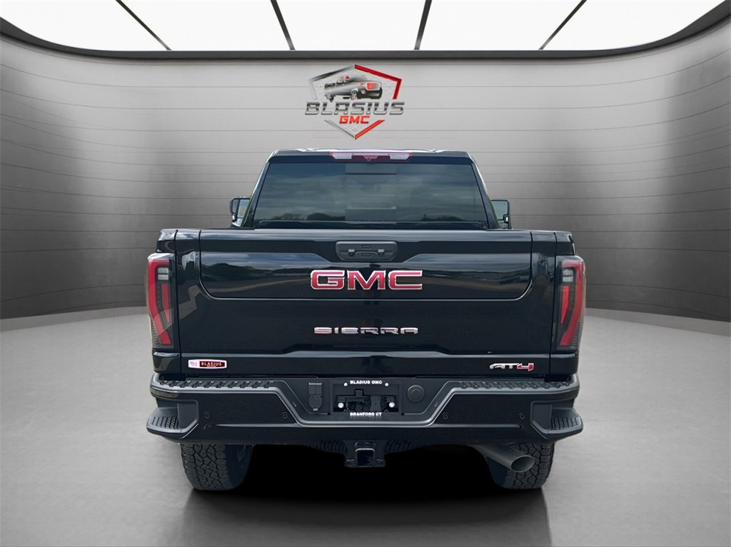 2026 Gmc Sierra 2500 HD AT4 photo 4