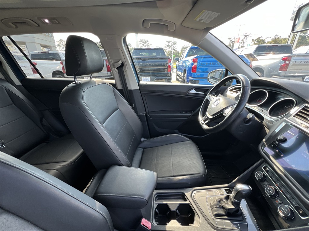 2019 Volkswagen Tiguan SE photo 16