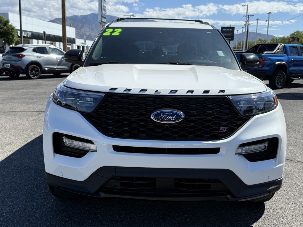 2022 Ford Explorer ST photo 3