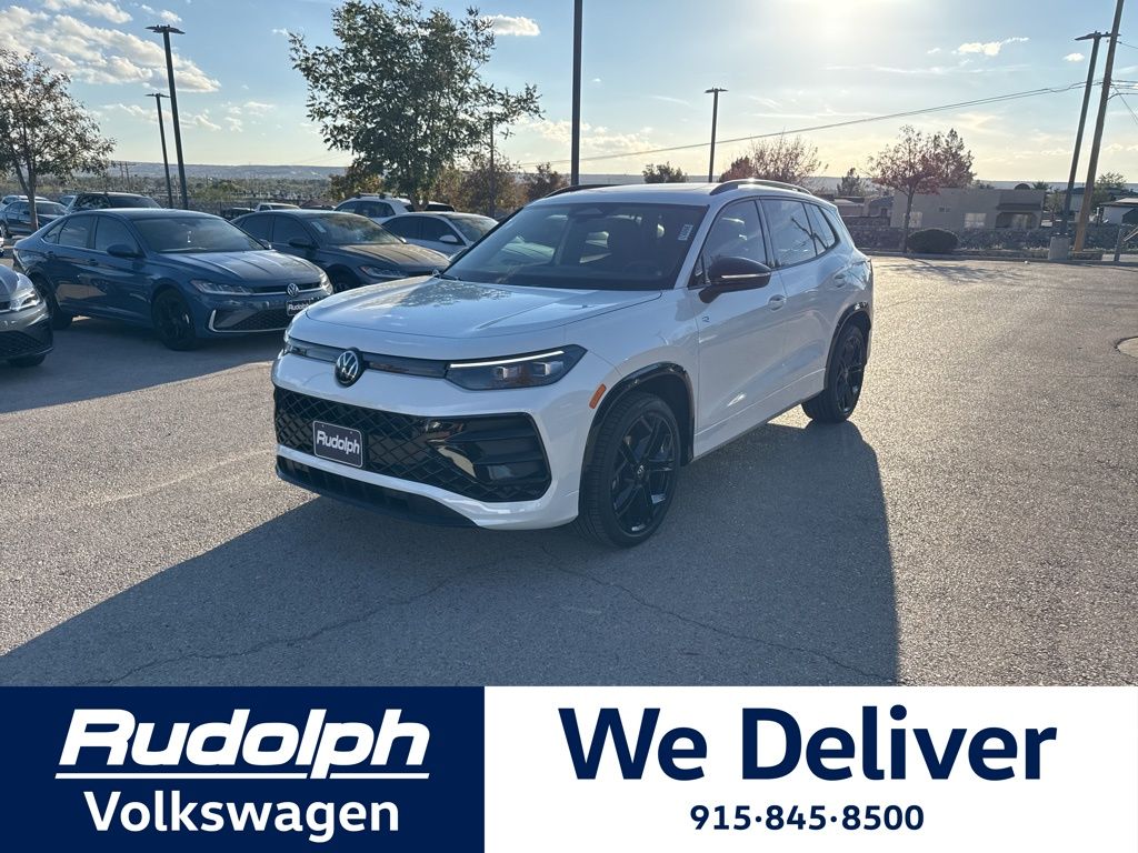 2026 Volkswagen Tiguan SE R-LINE BLACK's photo