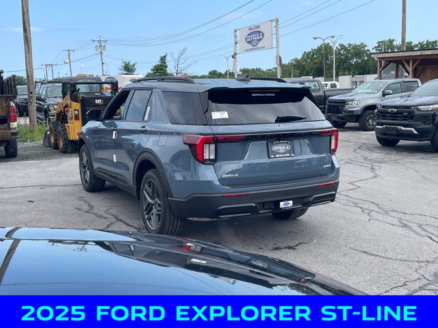 2025 Ford Explorer ST-Line photo 3