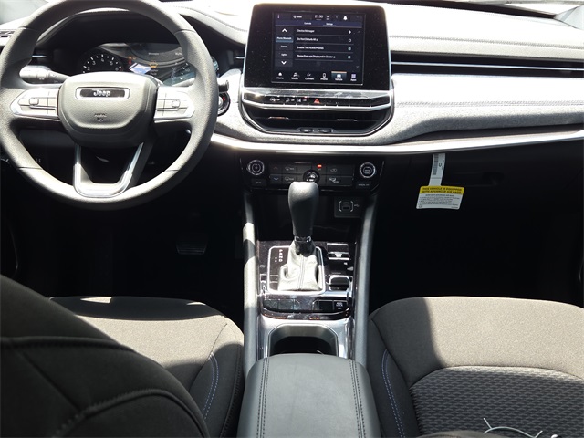 2025 Jeep Compass Sport photo 10