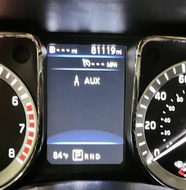 2019 Nissan Titan SV photo 12