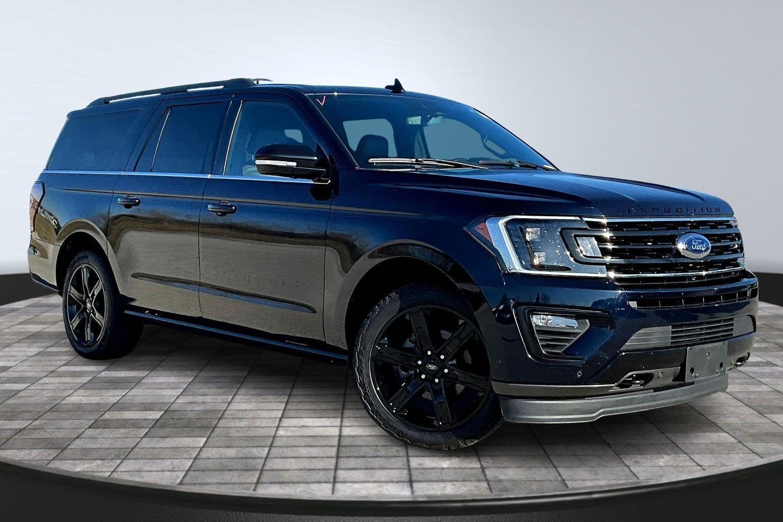 2021 Ford Expedition Limited's photo