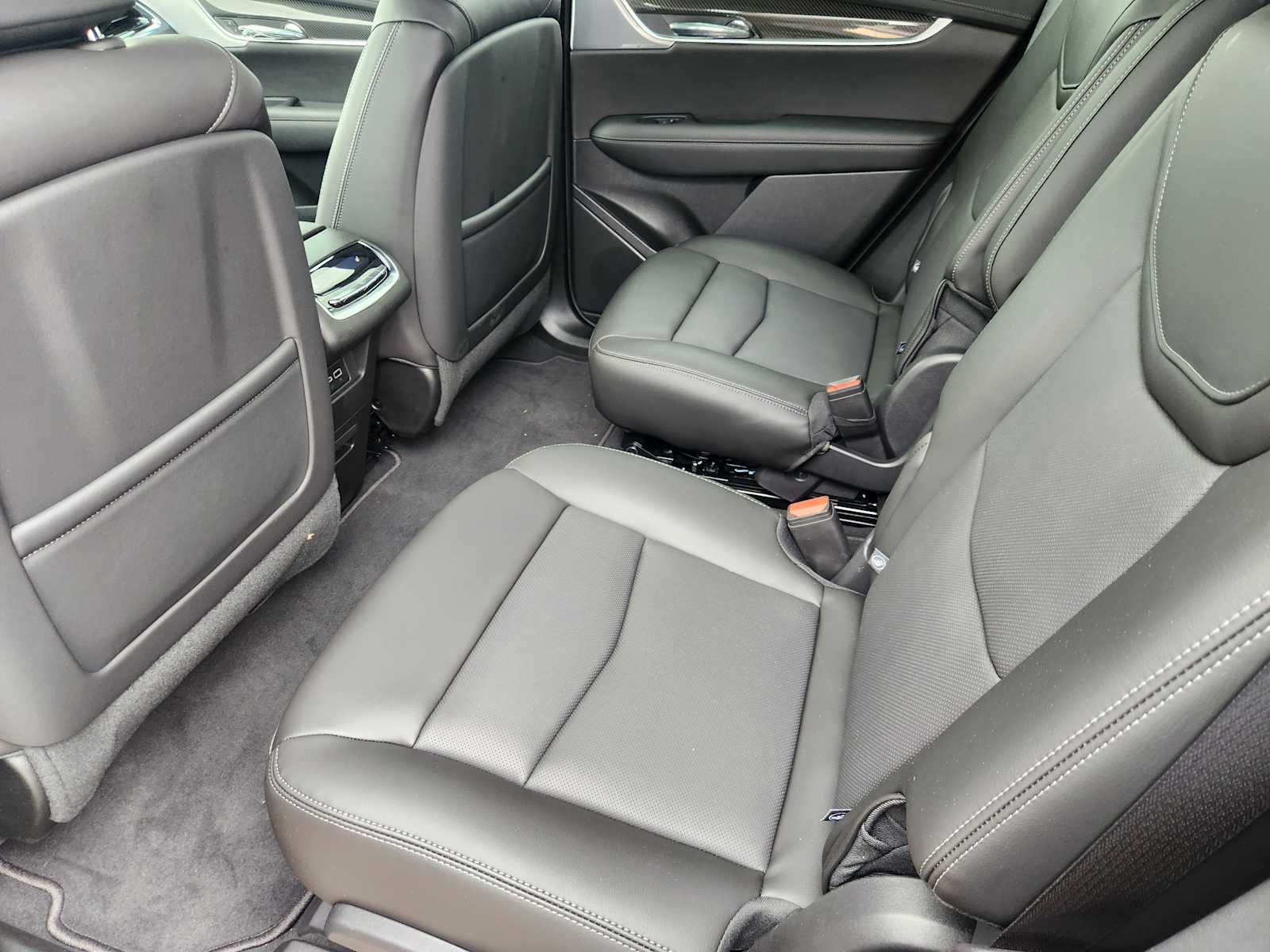 2025 Cadillac XT5 Sport photo 19