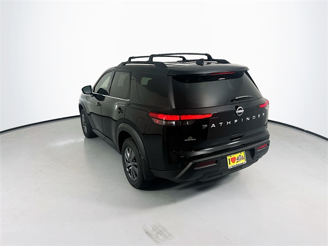 2025 Nissan Pathfinder SV photo 3