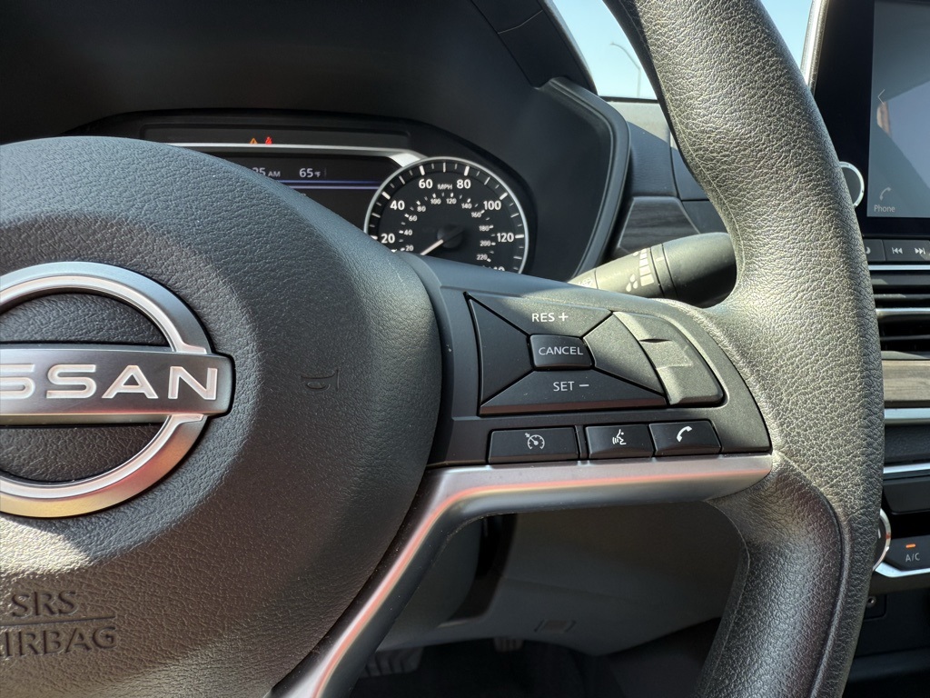 2025 Nissan Altima 2.5 SV photo 13
