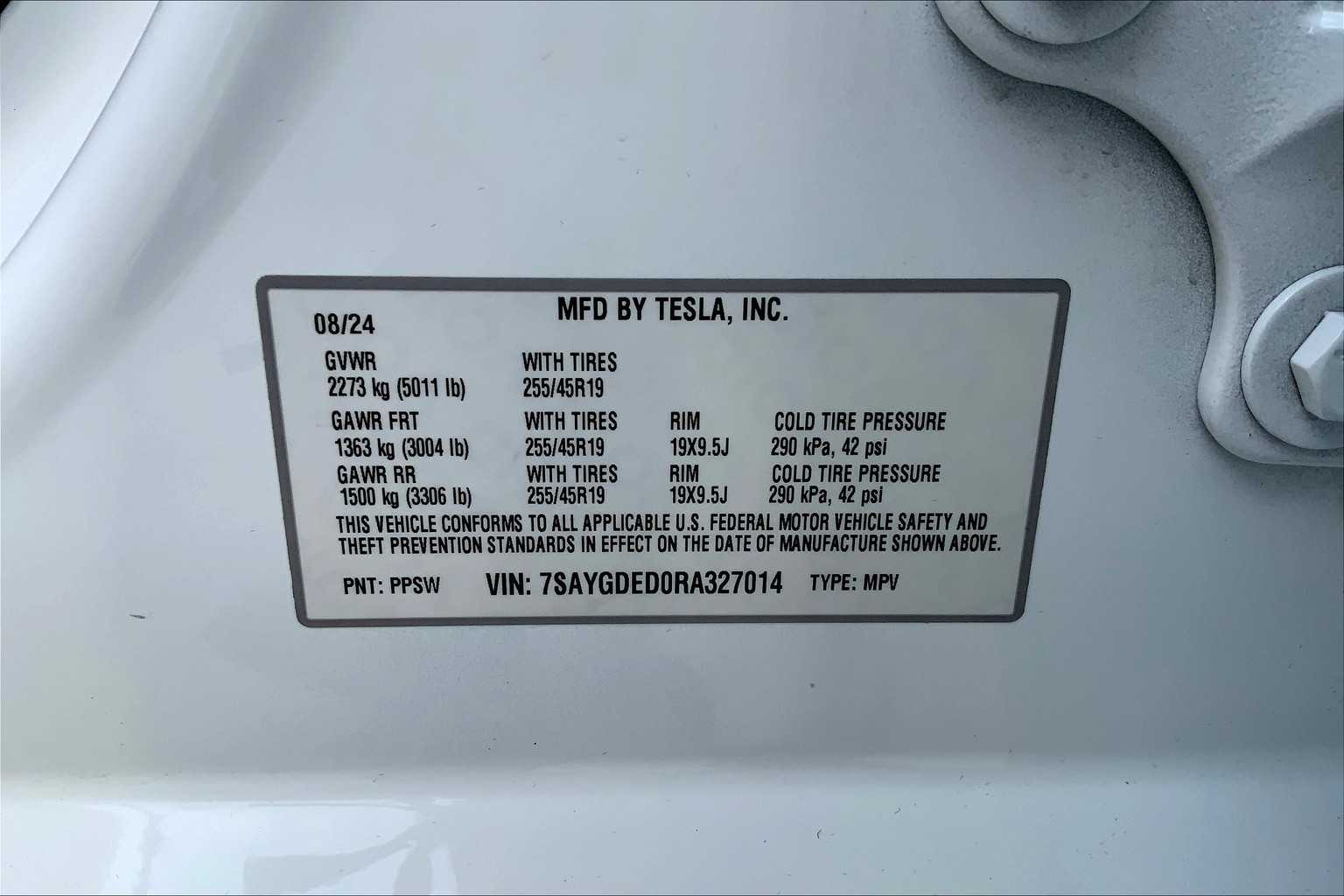 2024 Tesla Model Y Long Range photo 23