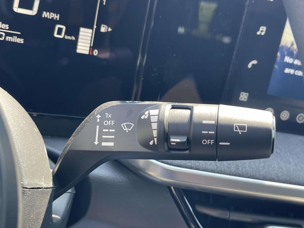 2026 Nissan Kicks SV photo 20