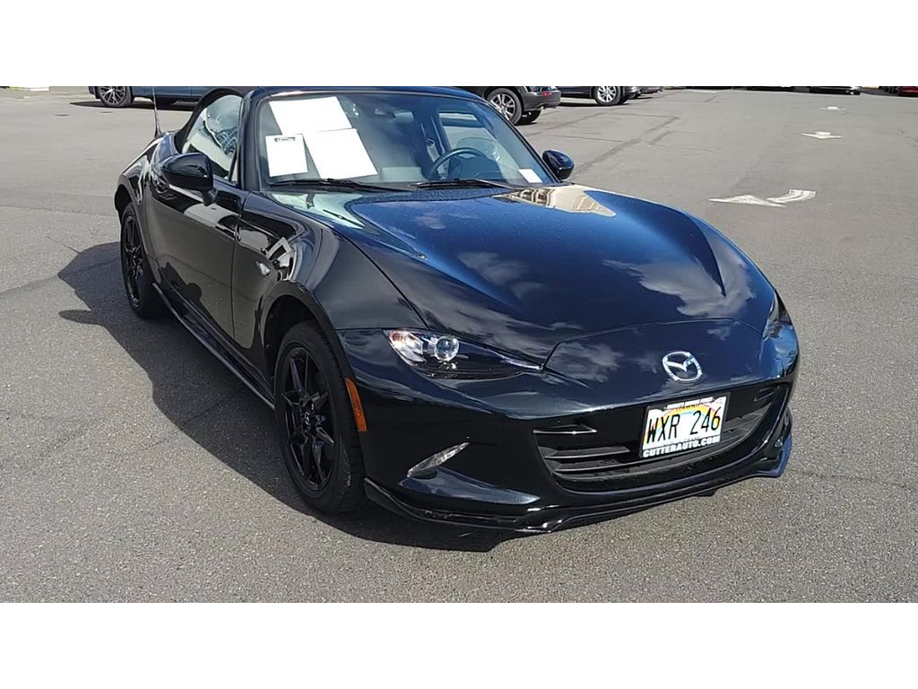 2023 Mazda MX-5 Miata Sport's photo