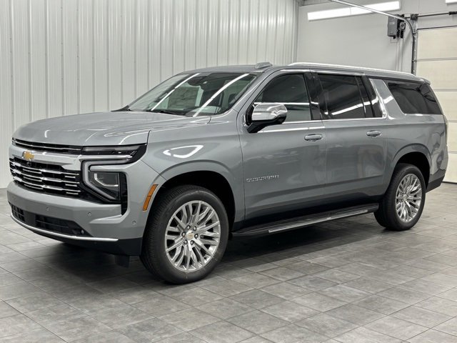 2026 Chevrolet Suburban Premier photo 5
