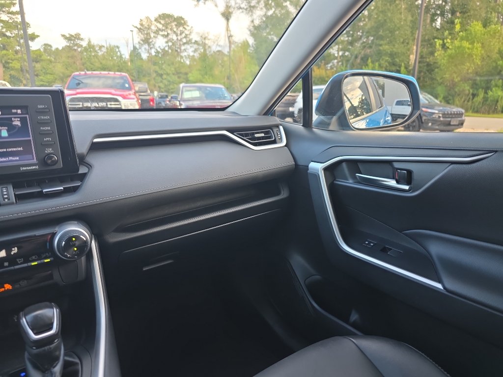 2021 Toyota RAV4 Hybrid XLE Premium photo 22