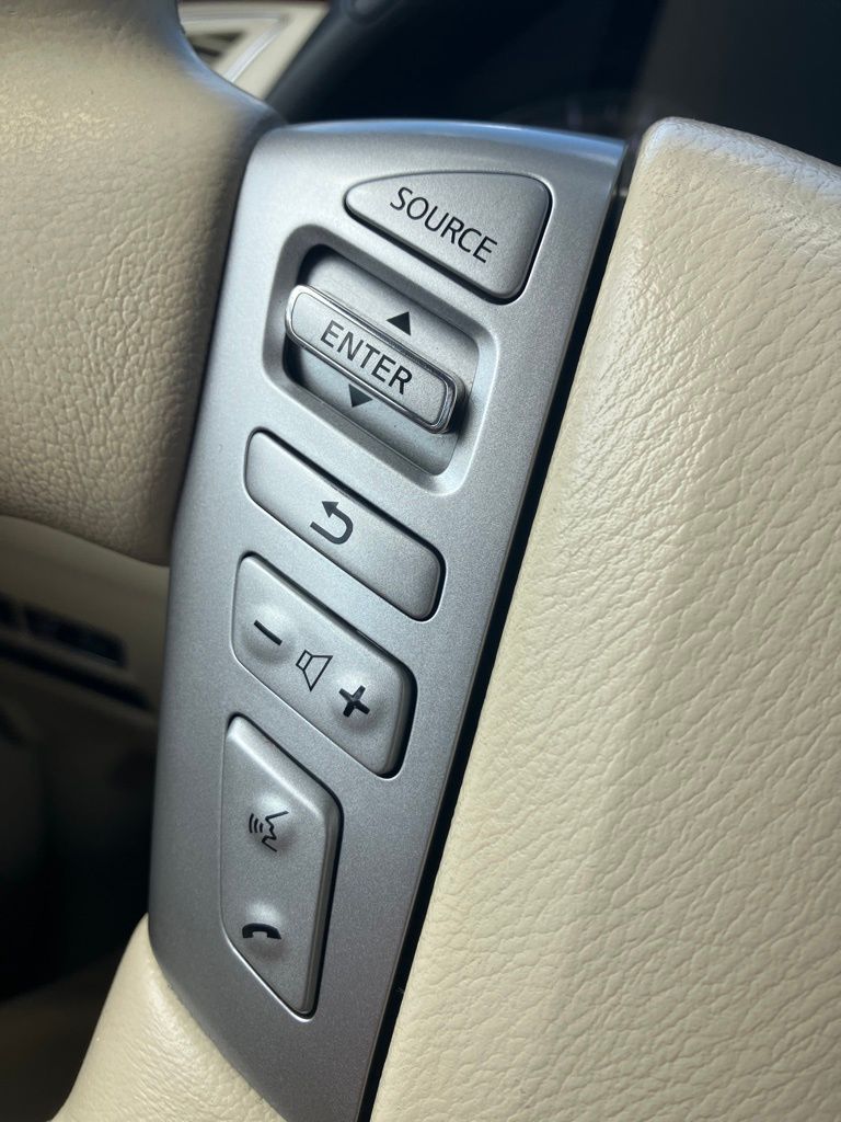 2016 Infiniti QX80 Base photo 14