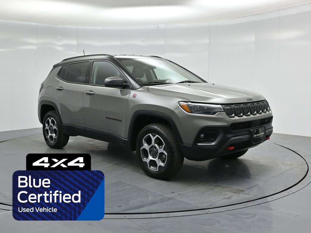 2022 Jeep Compass Trailhawk's photo