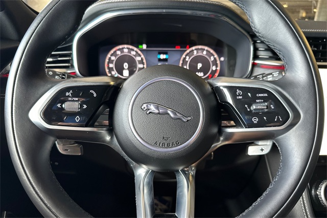 2024 Jaguar F-PACE P250 R-Dynamic S photo 19