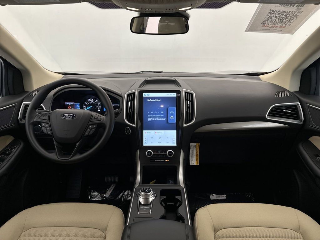2024 Ford Edge SE photo 4