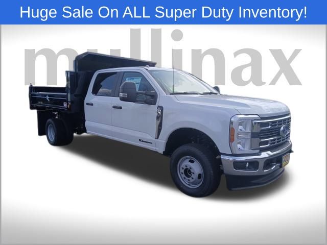 2024 Ford F-350 Super Duty Chassis Cab XL's photo