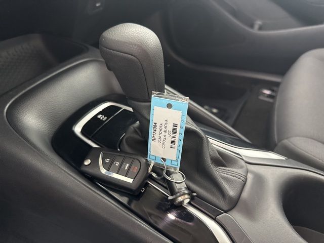 2024 Toyota Corolla LE photo 24
