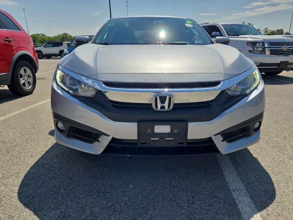 2017 Honda Civic EX-L photo 4