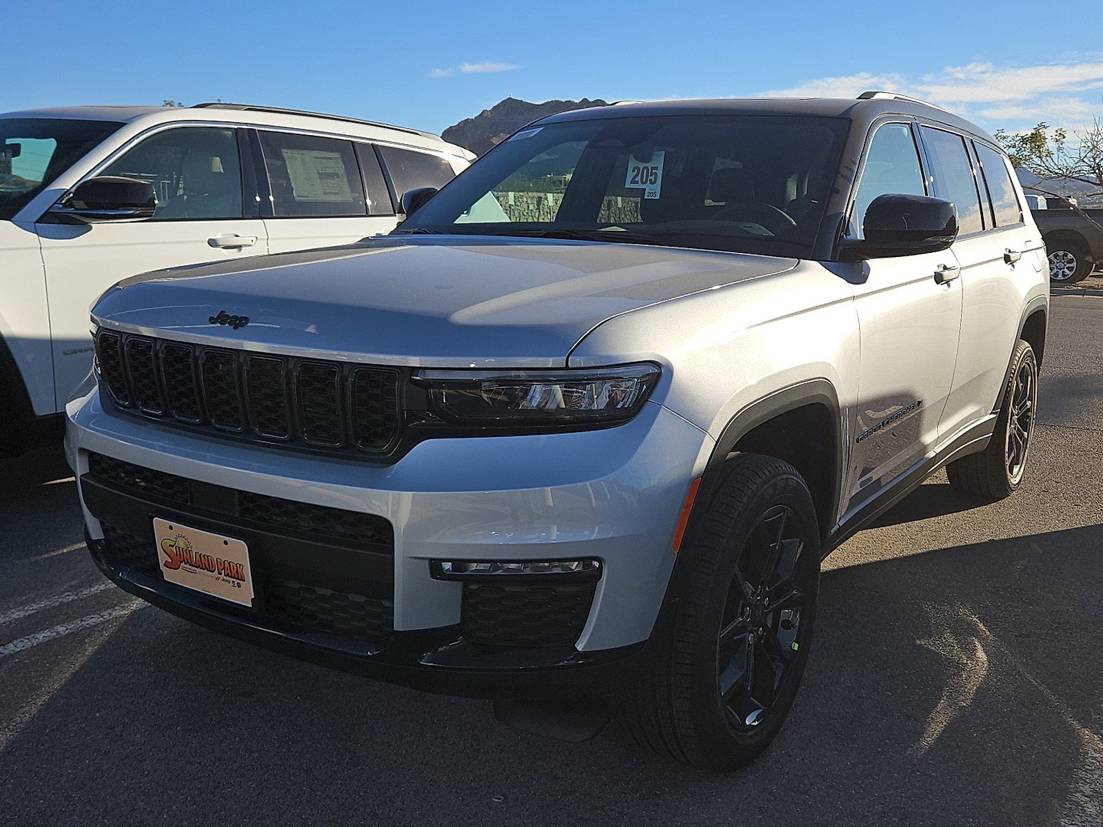 2025 Jeep Grand Cherokee L Limited's photo