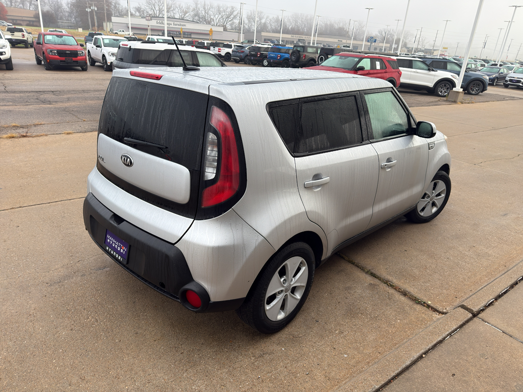 2016 Kia Soul Base photo 3