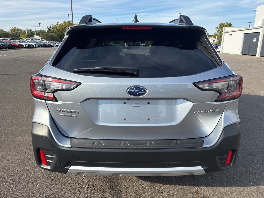 2022 Subaru Outback Limited photo 4