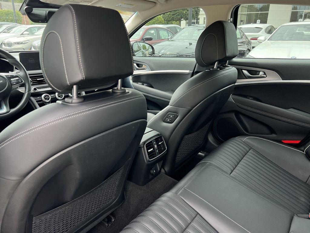 2023 Genesis G70 3.3T photo 24