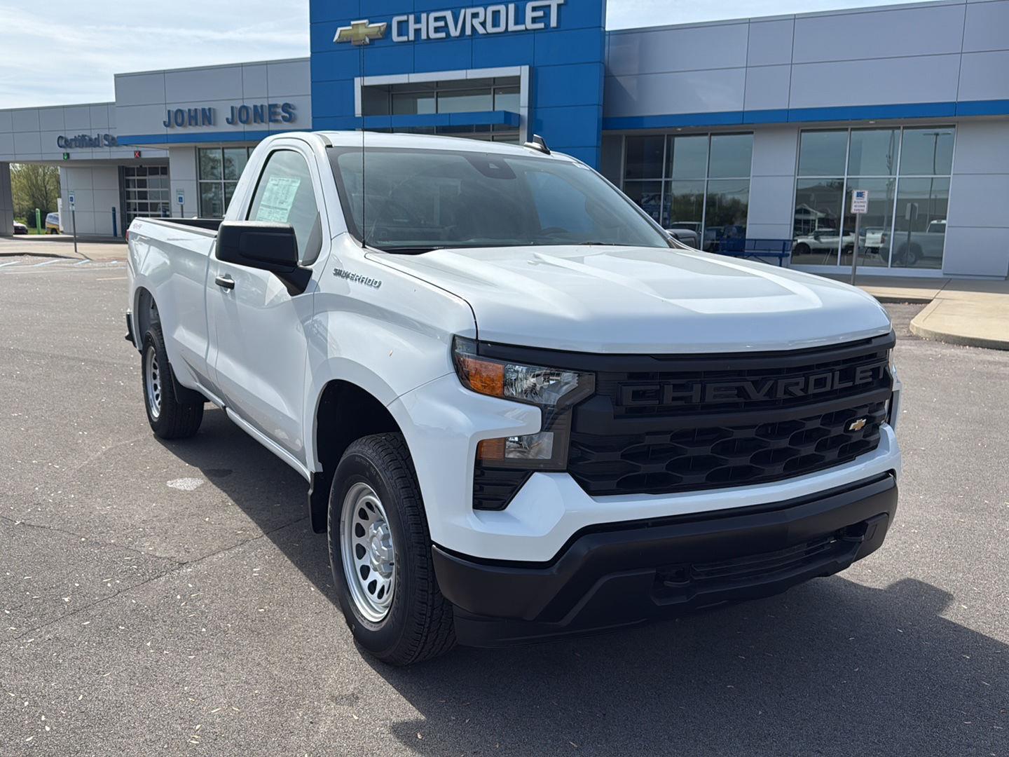 2025 Chevrolet Silverado 1500 photo 2