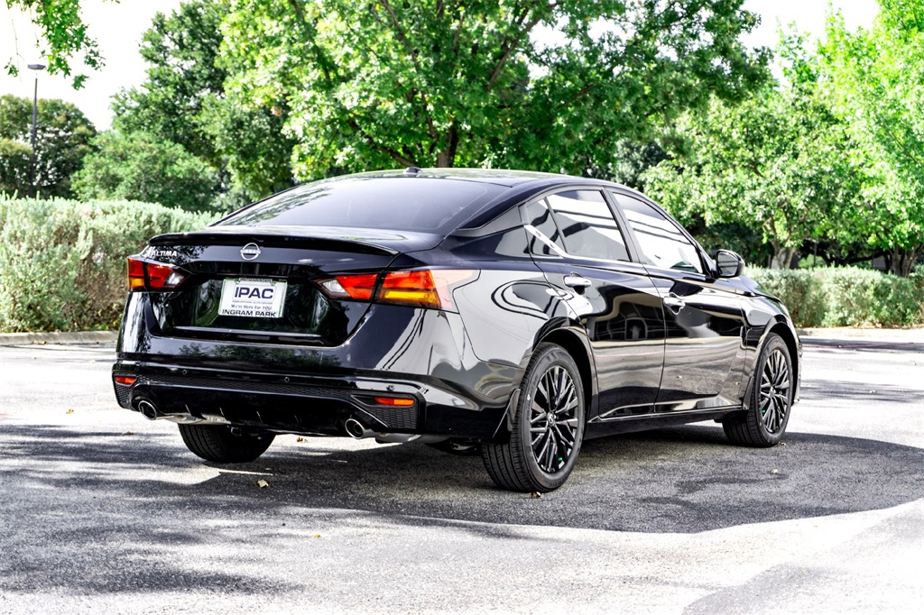 2025 Nissan Altima SV Special Edition photo 4
