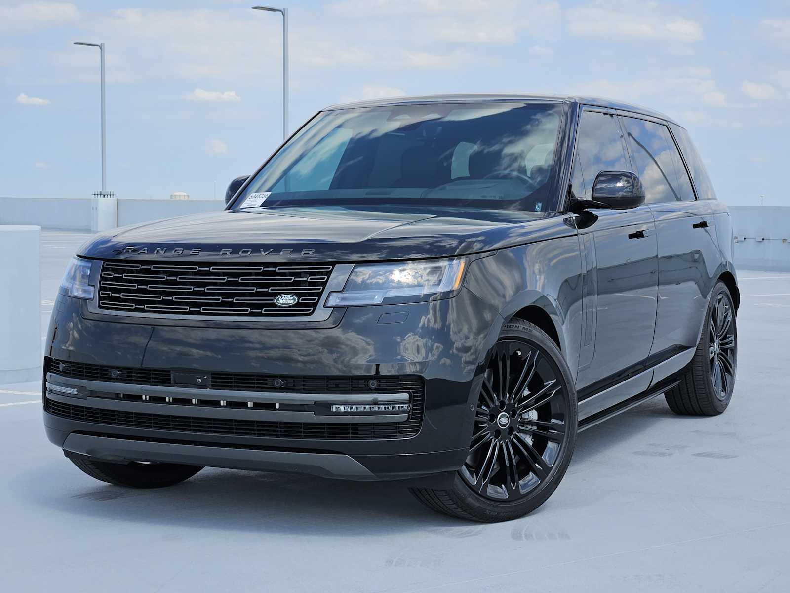 2025 Land Rover Range Rover SE