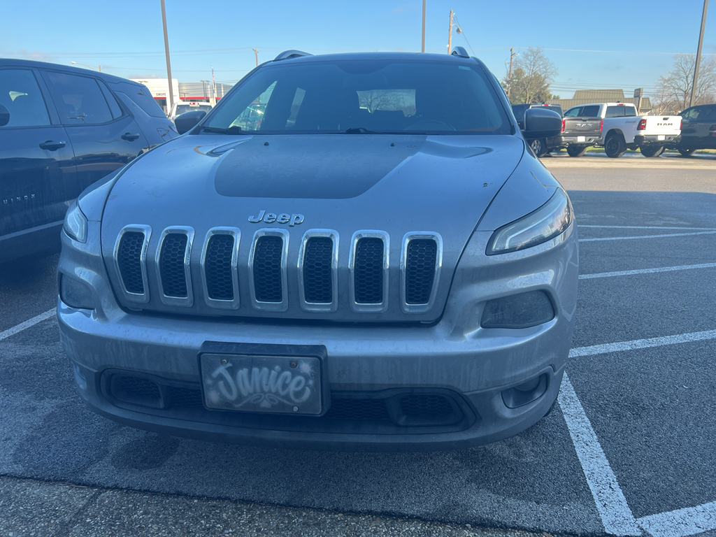 2016 Jeep Cherokee Latitude's photo