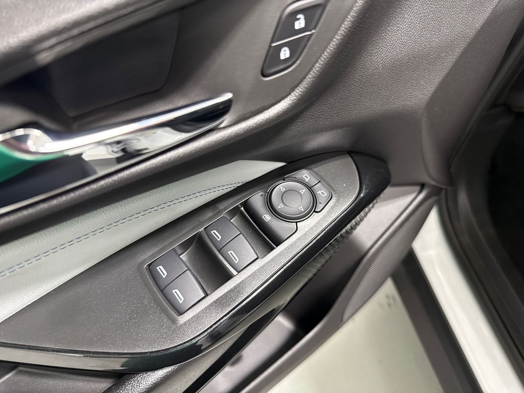 2026 Chevrolet Trax LT photo 10