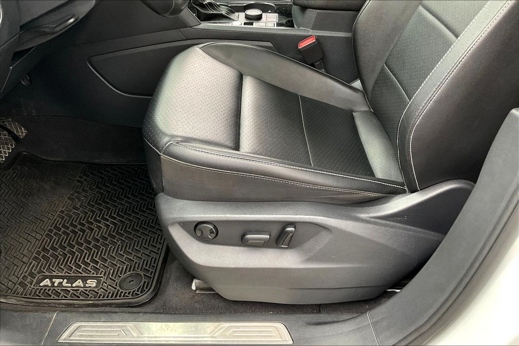2022 Volkswagen Atlas V6 SE Technology photo 32