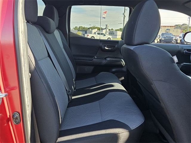 2023 Toyota Tacoma TRD Sport V6 photo 15
