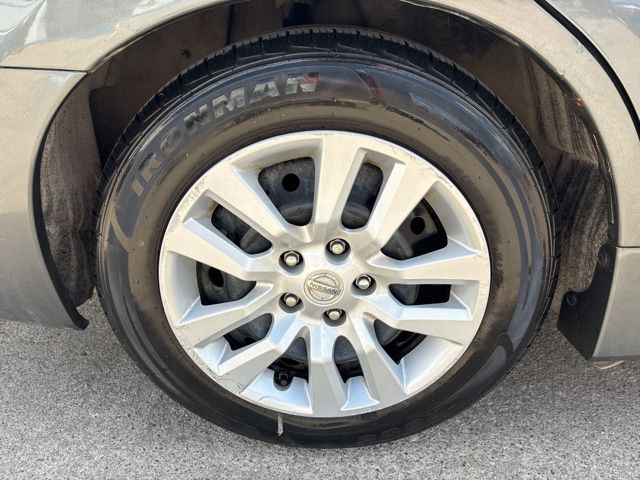 2017 Nissan Altima 2.5 S photo 11
