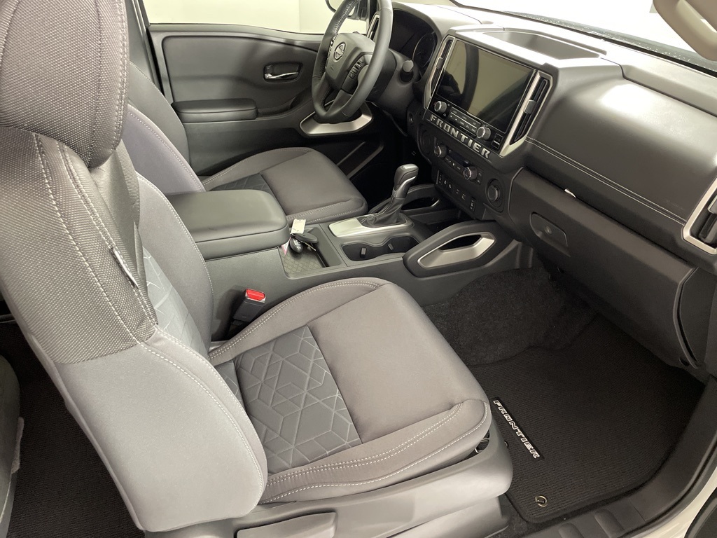2025 Nissan Frontier King Cab SV photo 39