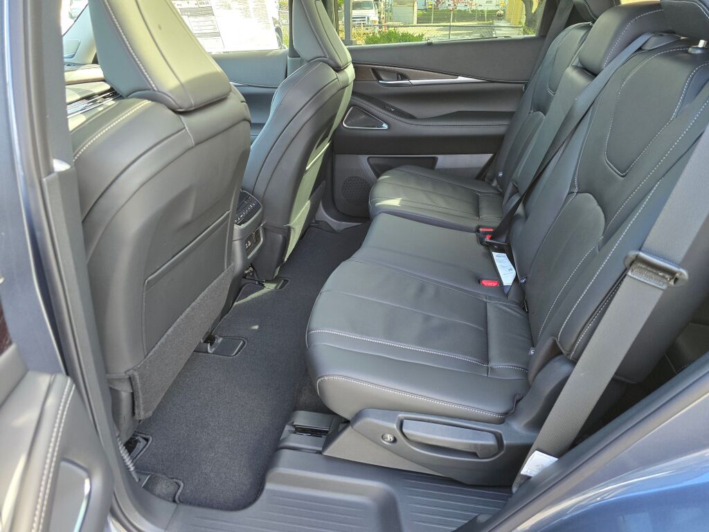 2025 Infiniti QX60 Sensory AWD photo 17