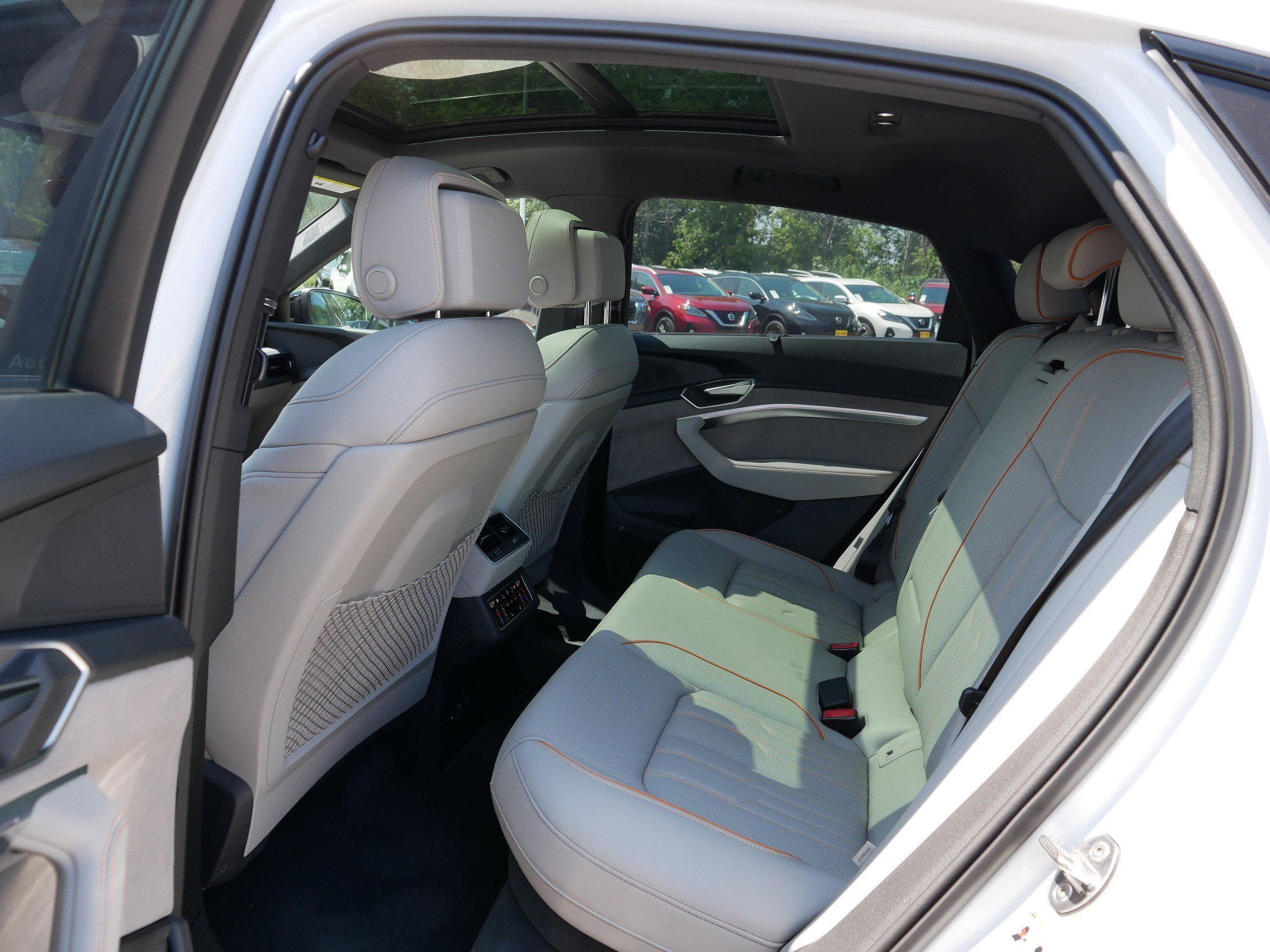2024 Audi Q8 E-tron line Prestige photo 33