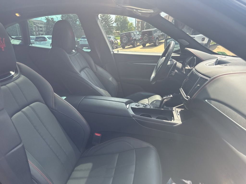 2022 Maserati Levante Modena photo 7
