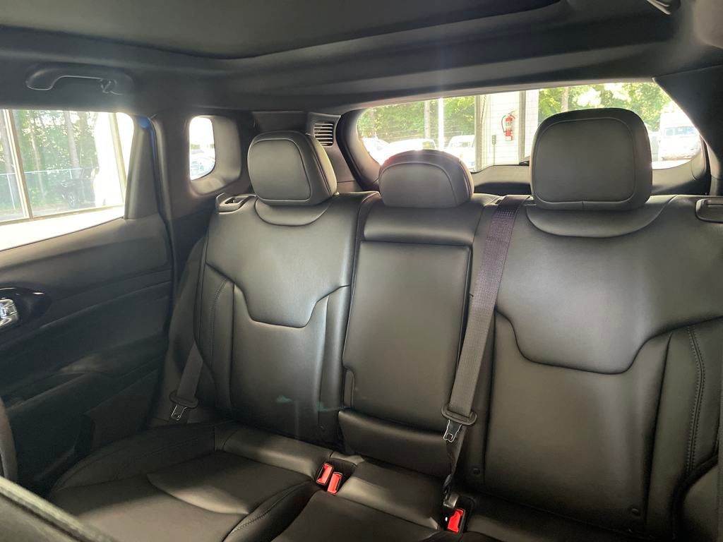 2025 Jeep Compass Limited photo 11