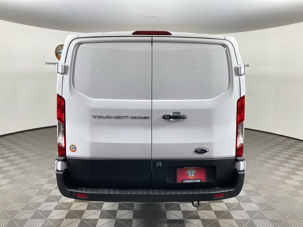 2024 Ford Transit photo 4