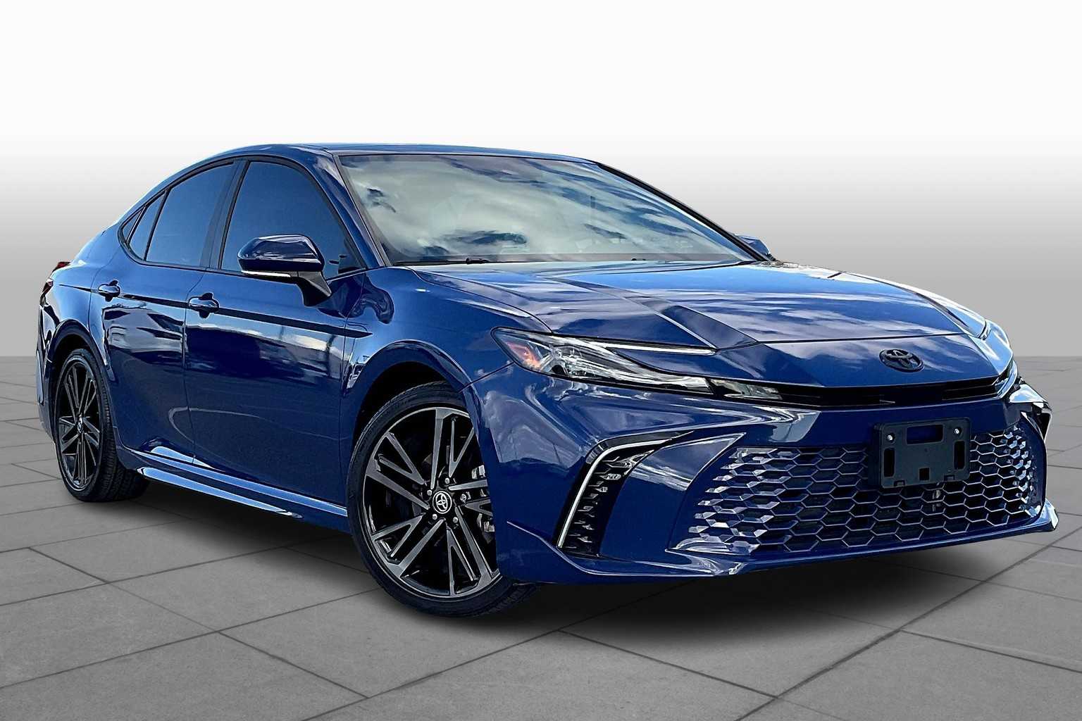 2025 Toyota Camry XSE photo 2