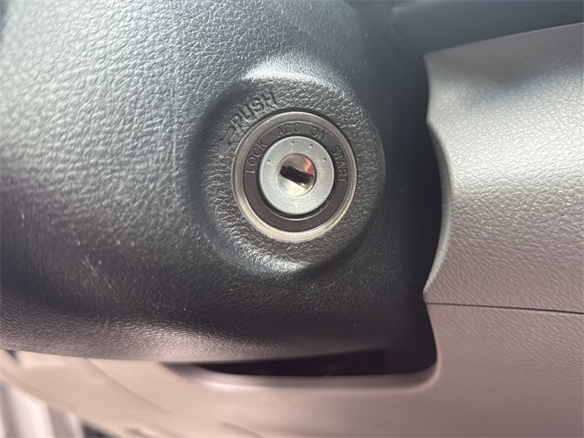 2013 Toyota Highlander Base Plus photo 12