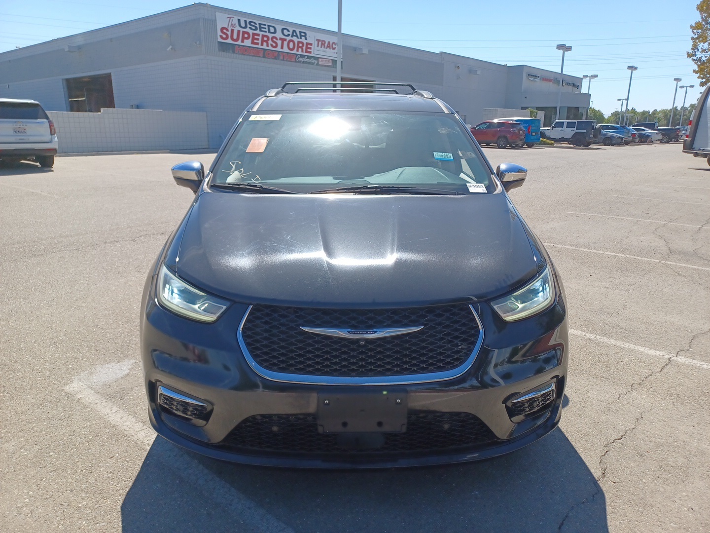 2022 Chrysler Pacifica Limited photo 2