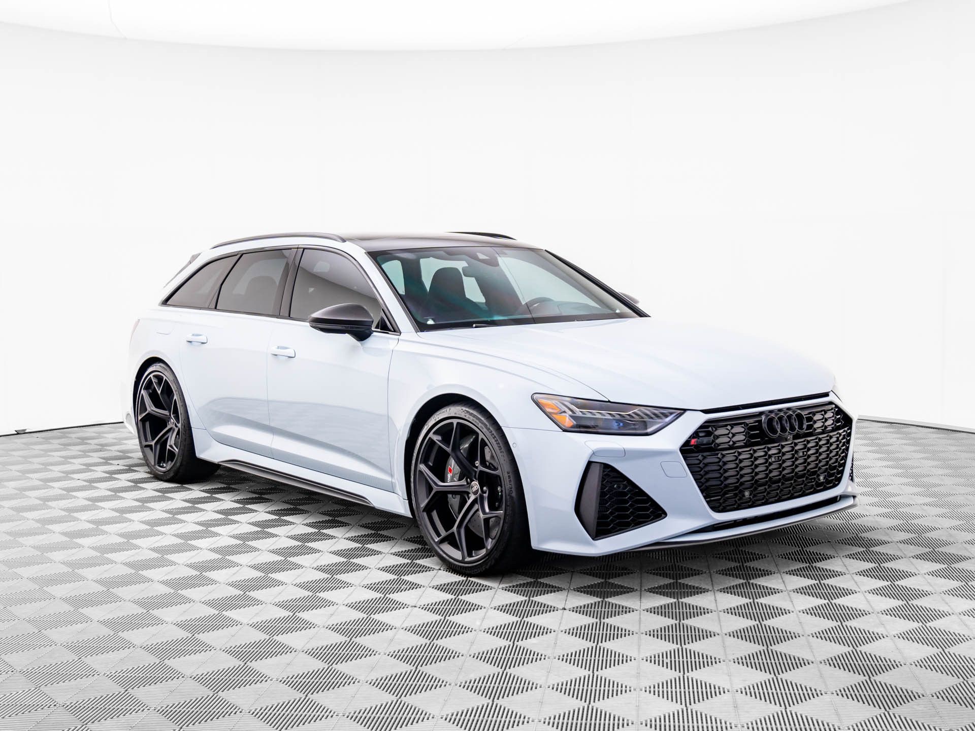 2025 Audi RS 6 Avant Performance Base photo 7