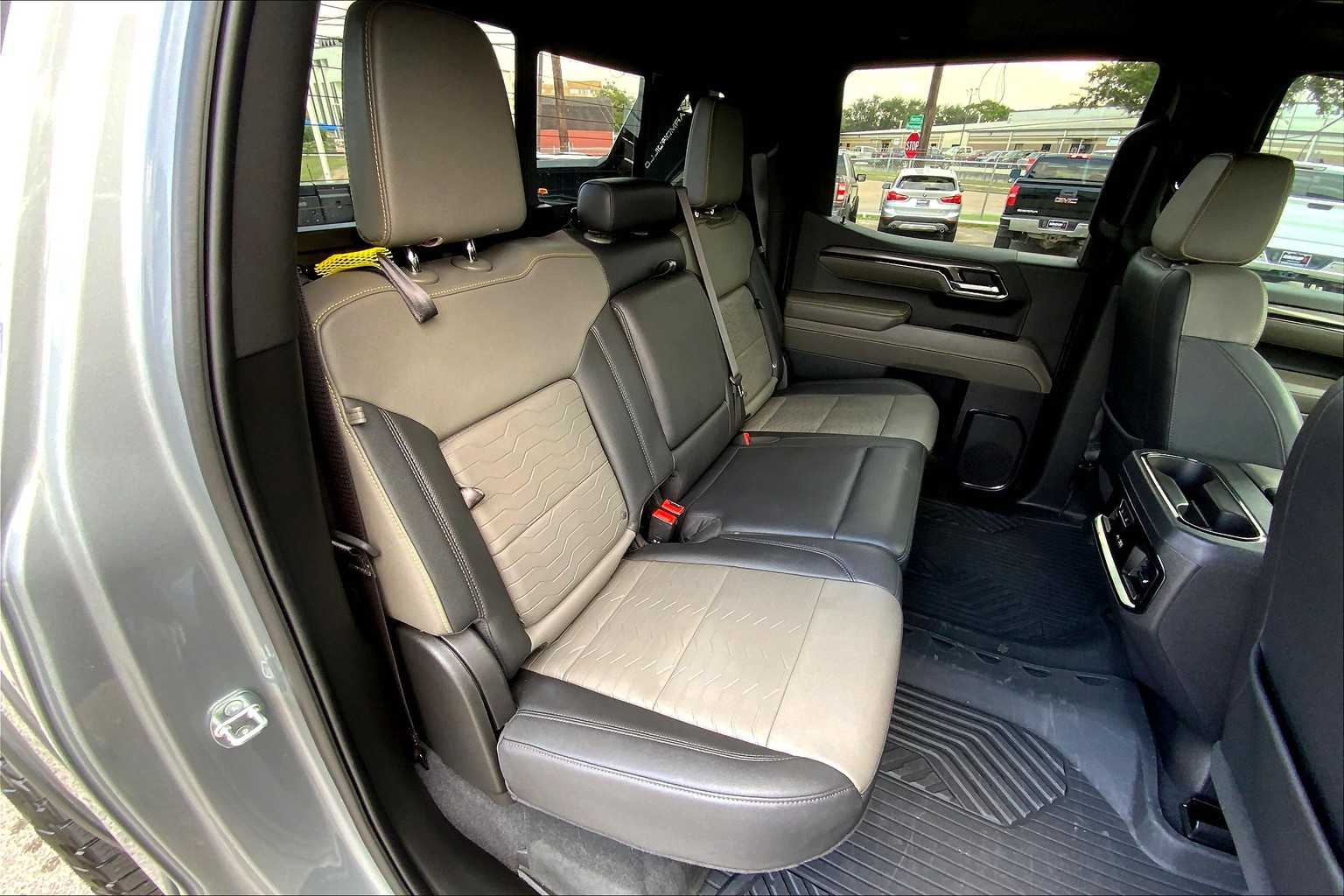 2023 Chevrolet Silverado 1500 photo 18