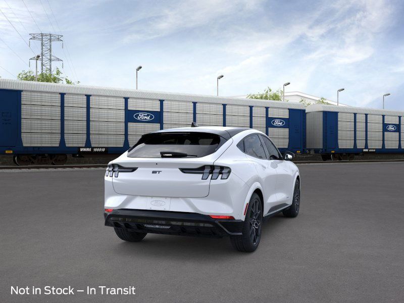 2025 Ford Mustang Mach-E GT photo 4